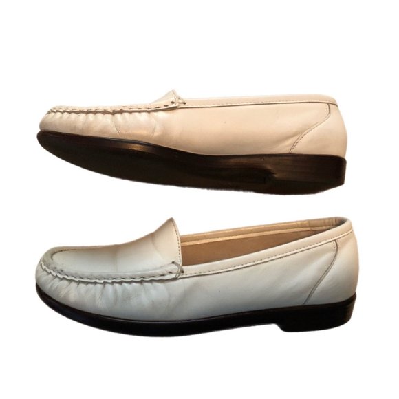 SAS Tripad Comfort white Leather Slip On Loafers Moc Toe Womens Shoes Size 7.5 - Picture 2 of 7